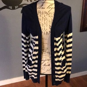 NOLLIE Stripped Cardigan